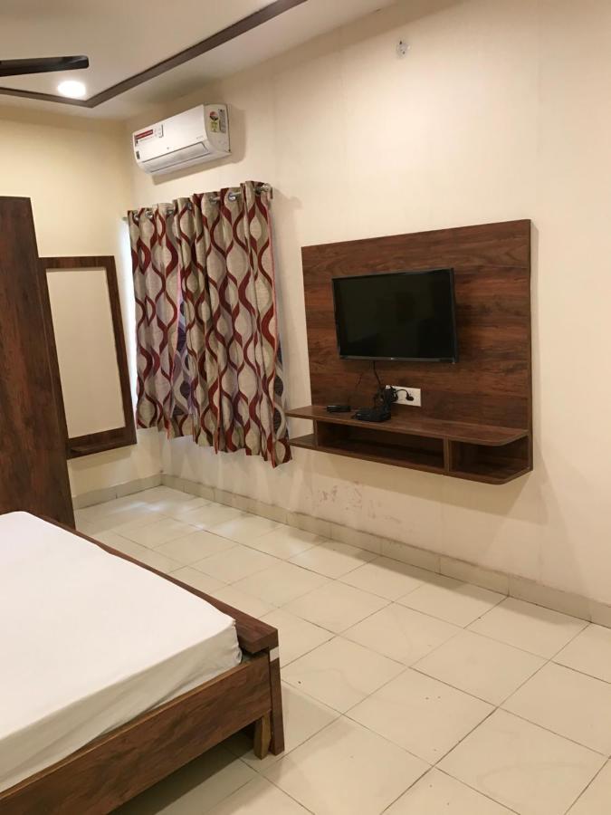 Bulandshahr Hotel Natraj المظهر الخارجي الصورة
